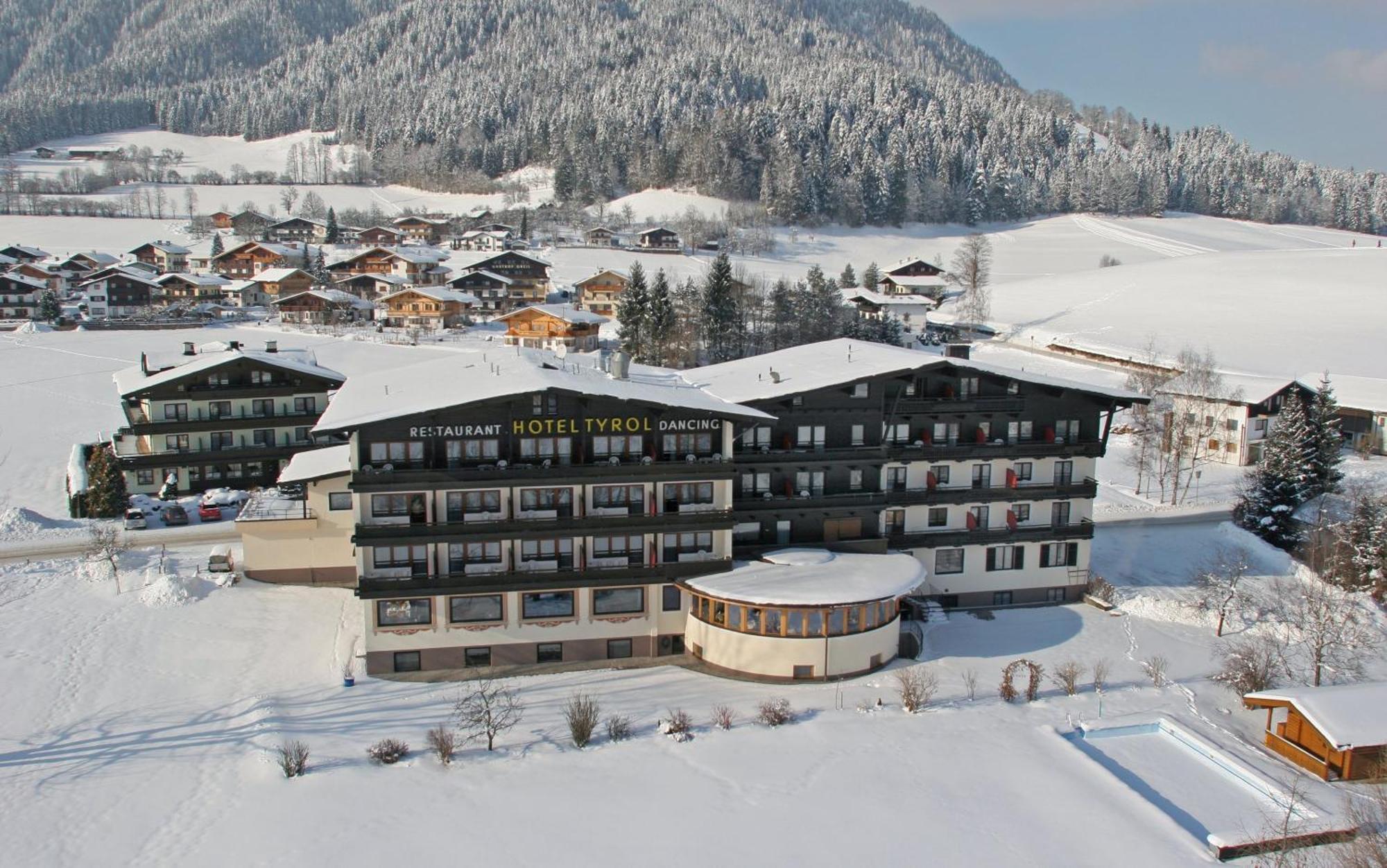 Ferienhotel Tyrol Soell Am Wilden Kaiser Exteriör bild