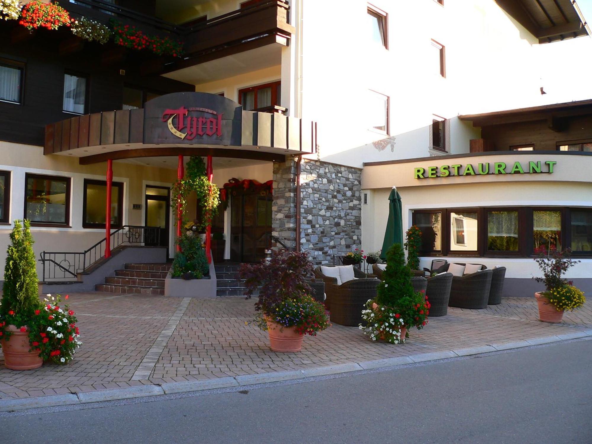 Ferienhotel Tyrol Soell Am Wilden Kaiser Exteriör bild