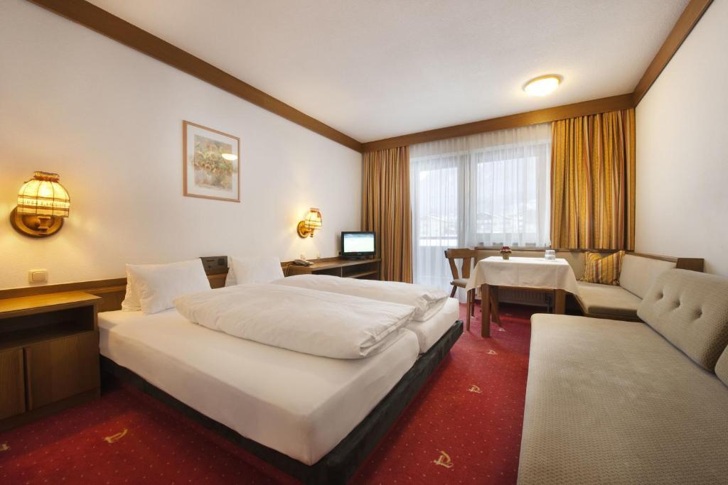 Ferienhotel Tyrol Soell Am Wilden Kaiser Exteriör bild