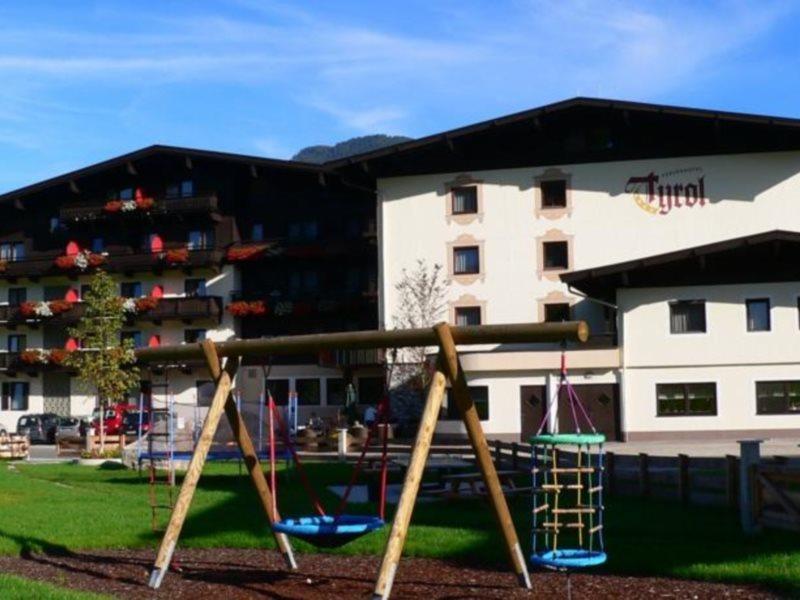 Ferienhotel Tyrol Soell Am Wilden Kaiser Exteriör bild