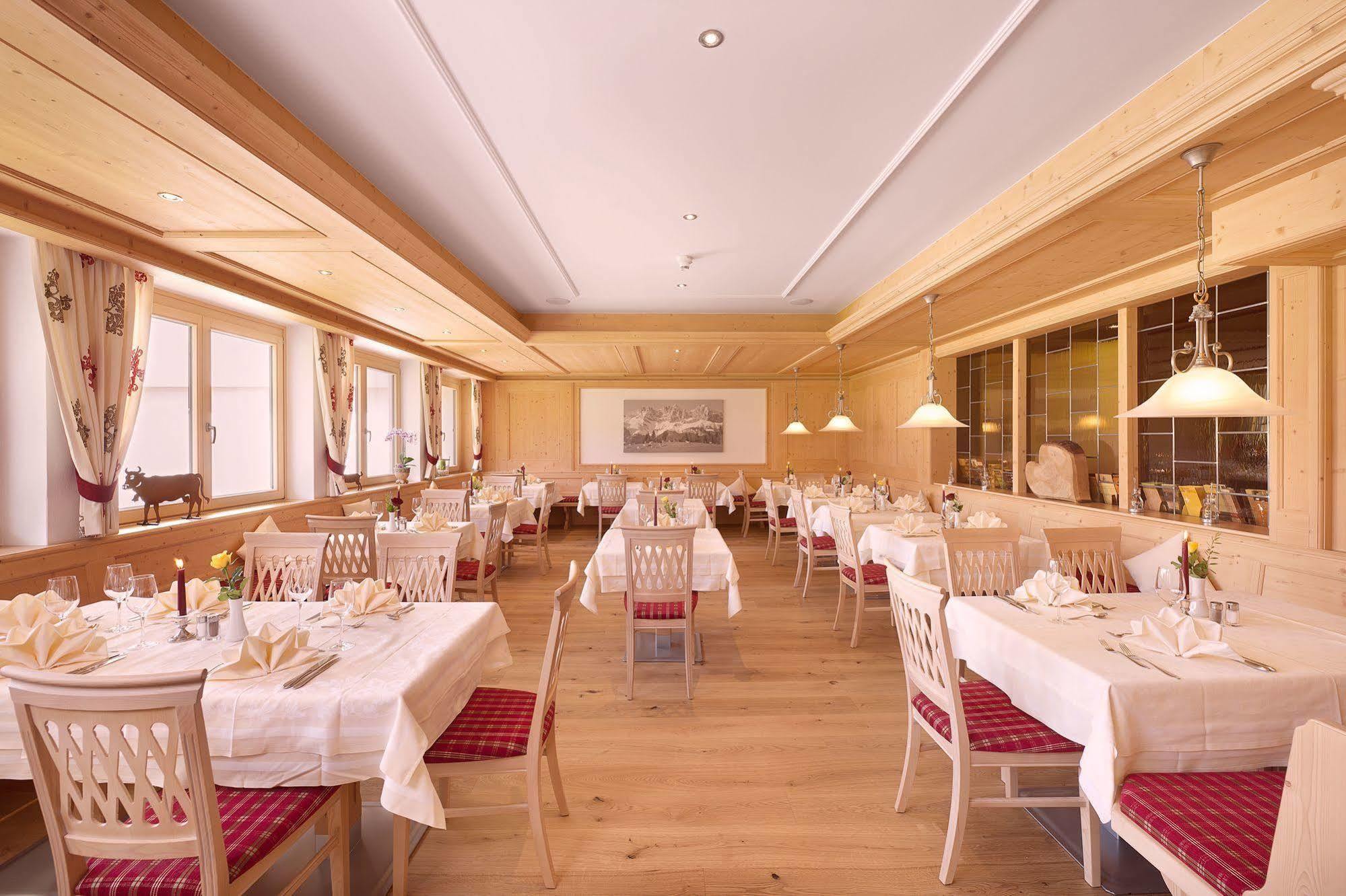 Ferienhotel Tyrol Soell Am Wilden Kaiser Exteriör bild